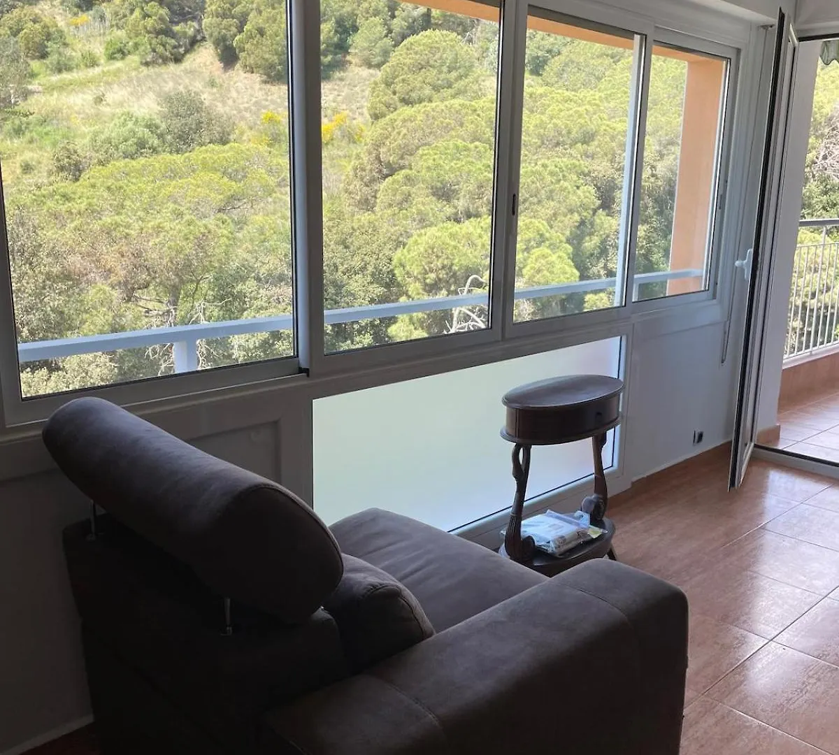 Flat With Birdsongs & Character! Apartment Calella